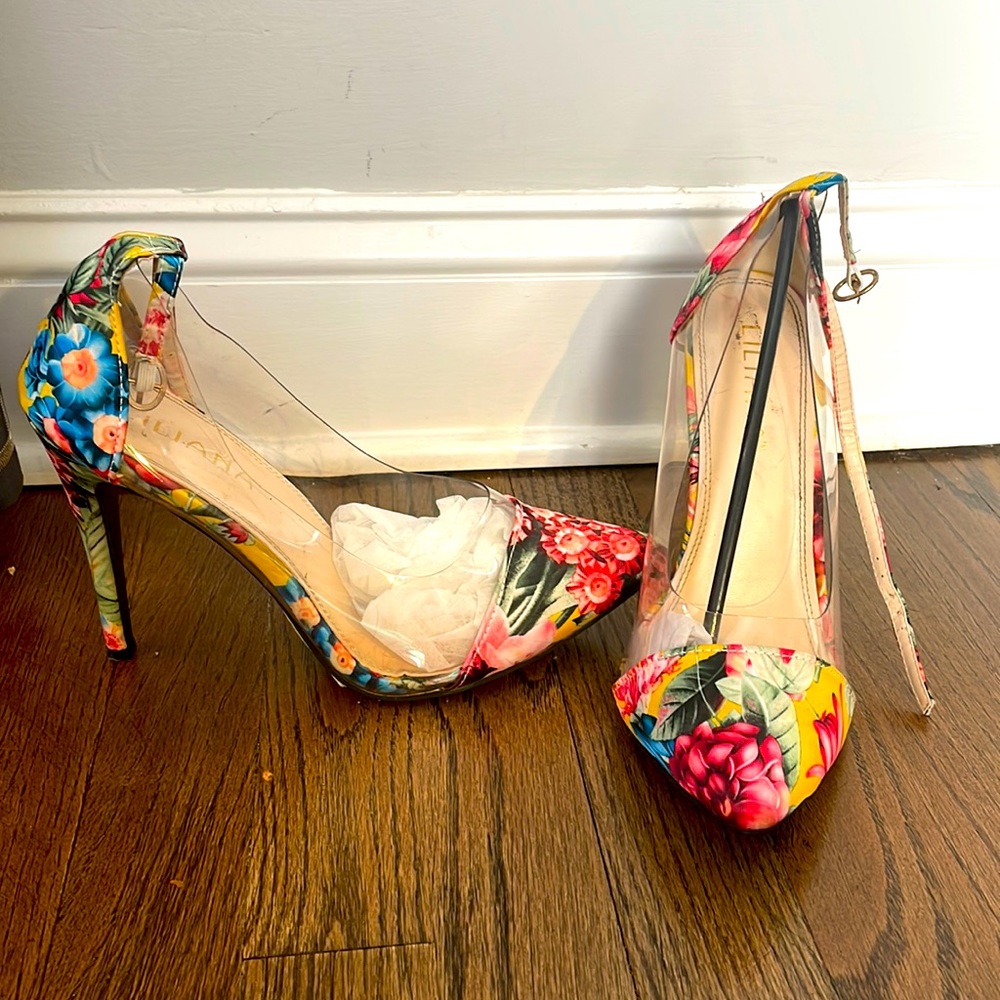 Floral pumps